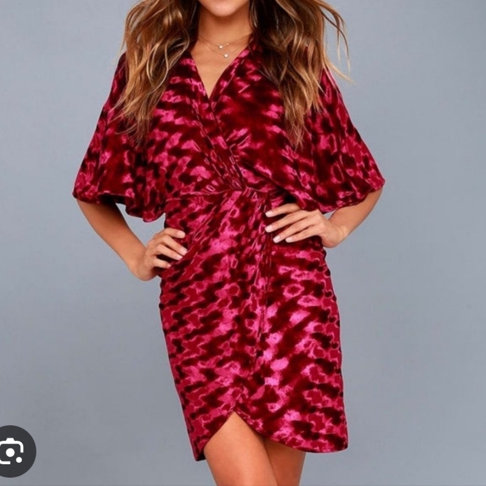 Lulu's Mesmerize on the Prize Burgundy Velvet Wrap Dress SizeMedium